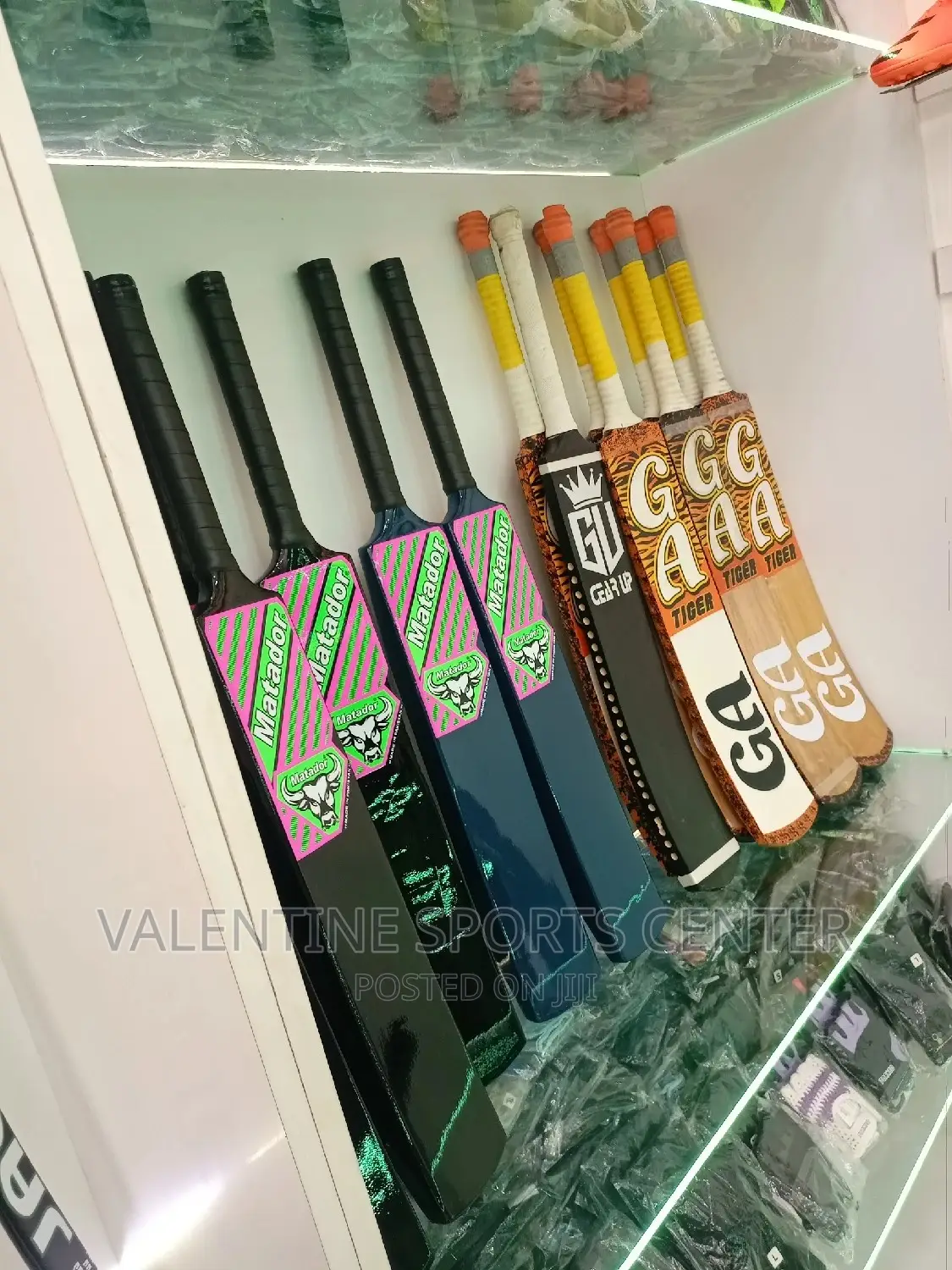 Cricket Bat Fiber and Wooden Original Materials All Colours