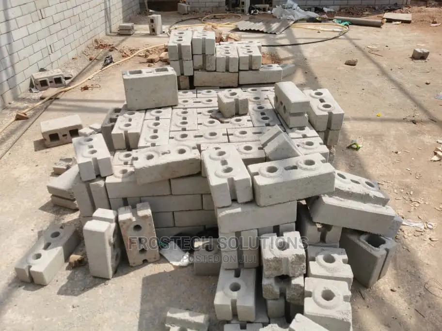 Double Interlocking Hollow Brick Machine