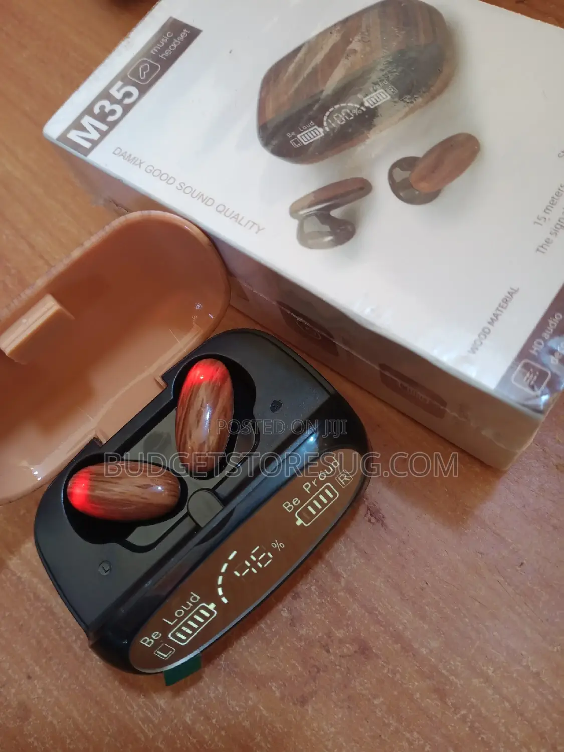 Earphones Wood Grain