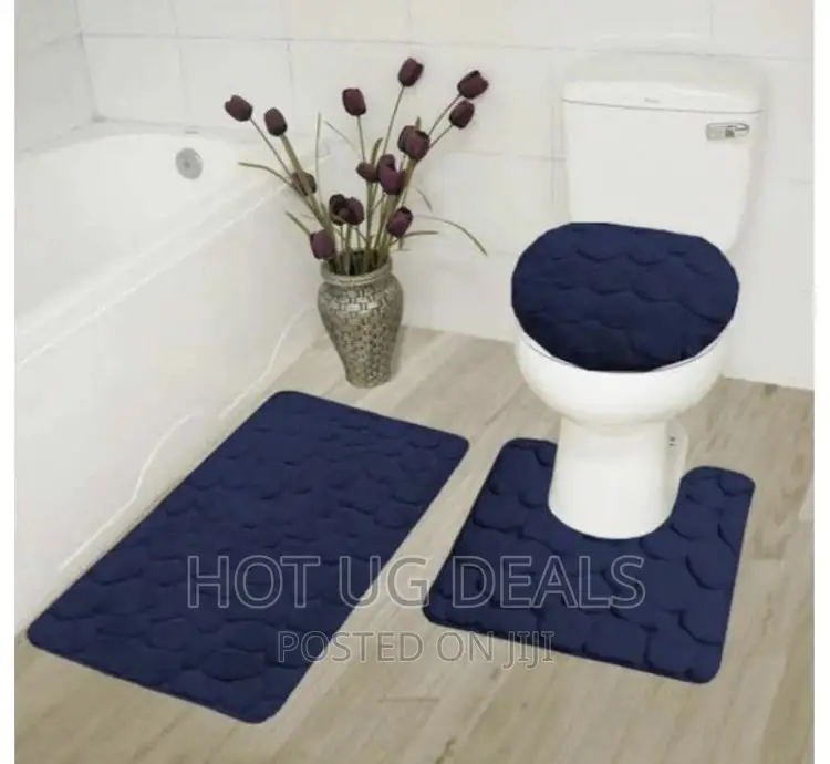 3 Piece Bathroom Mats Set- Color May Vary