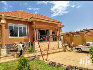 Contemporary Kyariwajara Homes