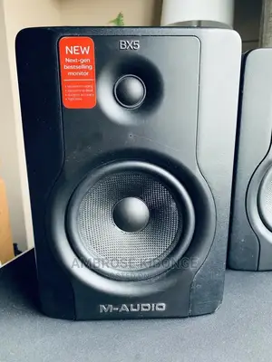 High Quality M-Audio BX5 Paired D2 Active Studio Monitors.
