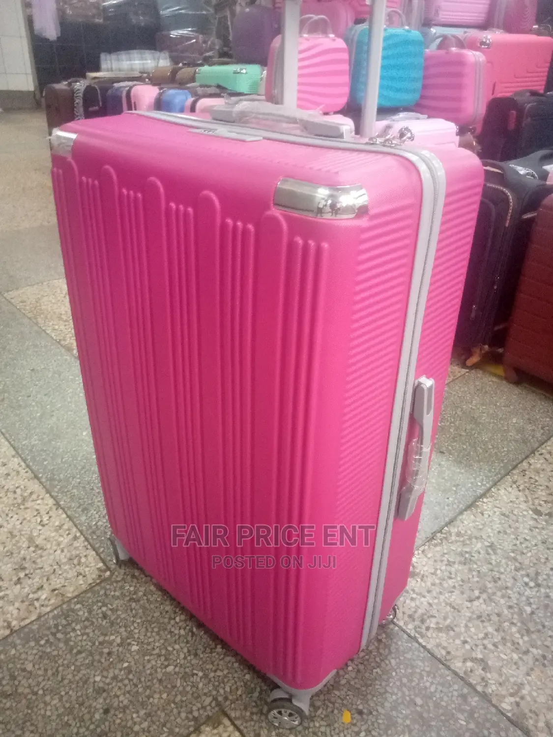 Executive Plastic Suitcase.Extra Large.( Pink)