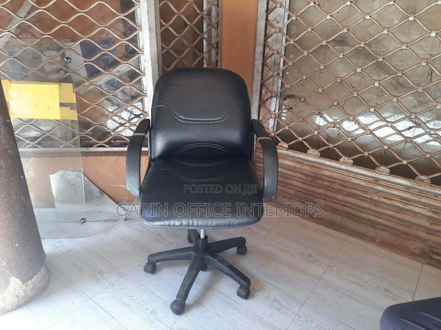 Leathered Short Back Chair