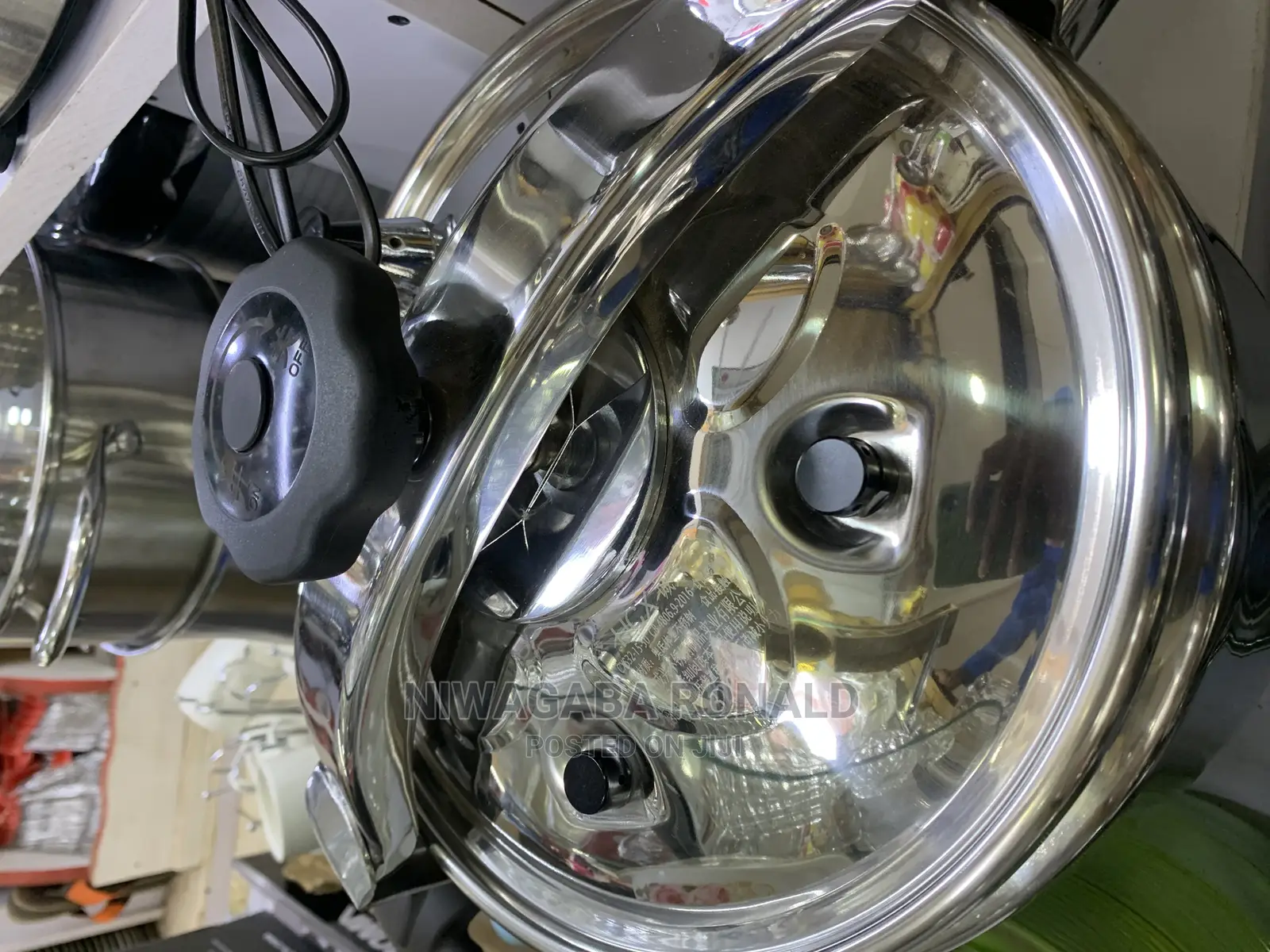 Classic 11L Stainless Steel Pressure Cooker