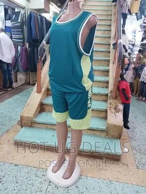 2pcs of Mens and Women’S Causal Wear - Green