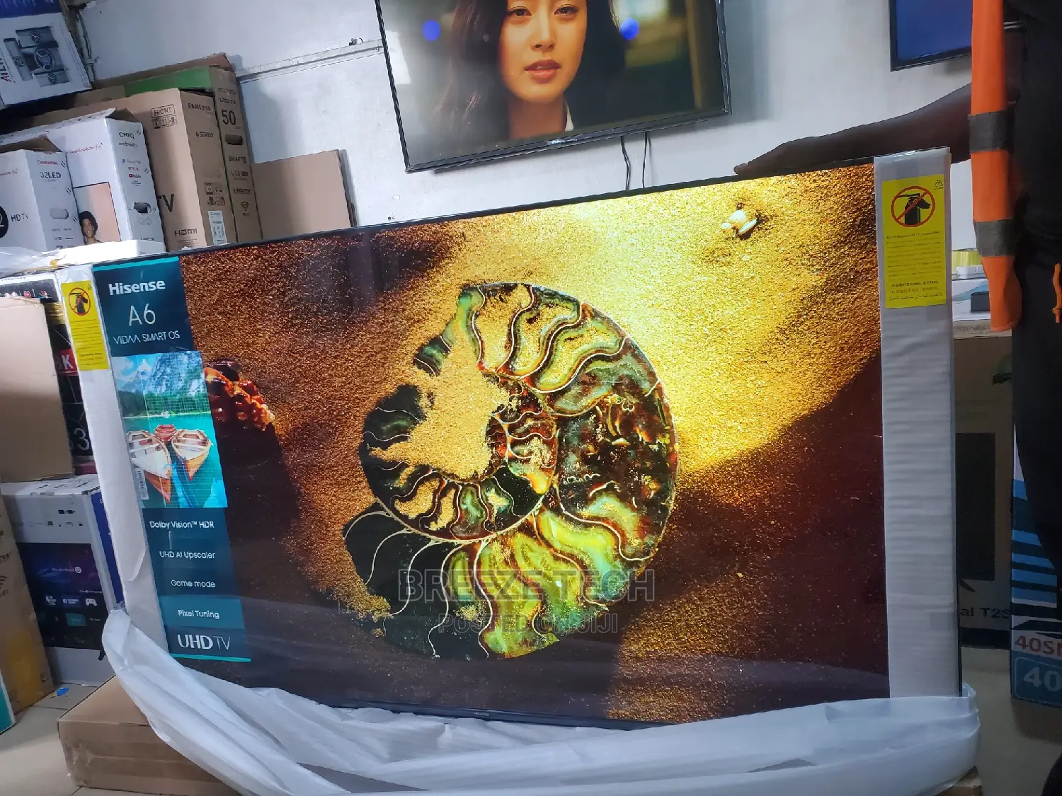 UHD Hisense 65"Inch