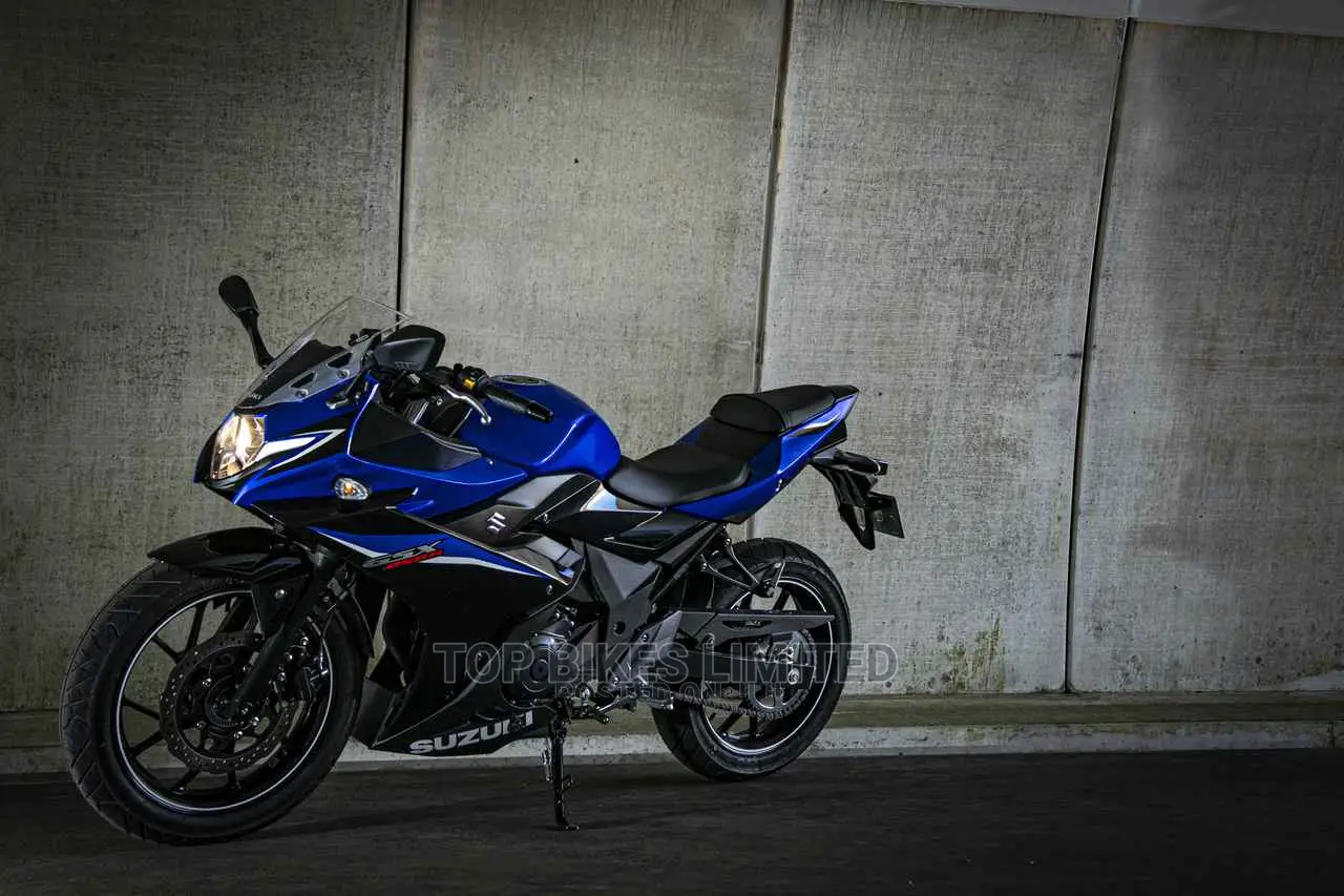 Suzuki GSX 2020 Blue