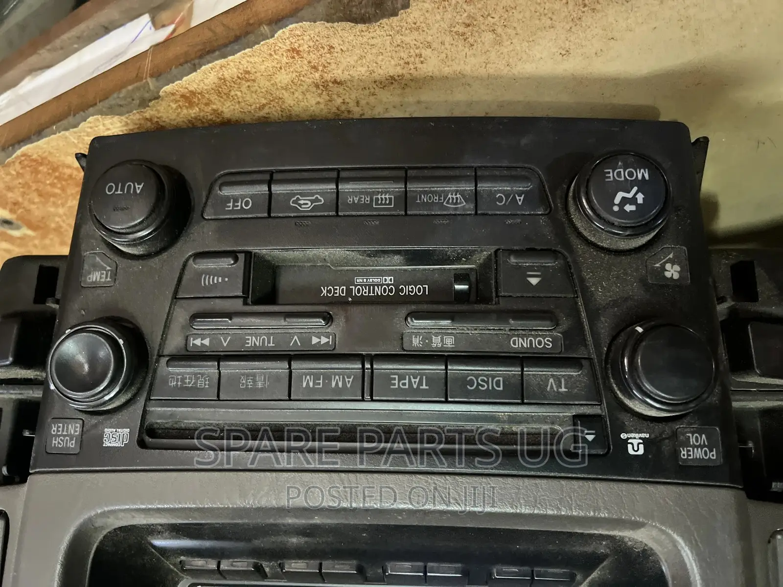 Harrier Original Radio With Ac Control
