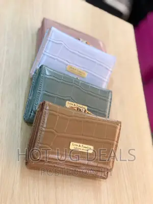 Trolley Multi Card Slot Short Zipper Ladies Wallet - Choice