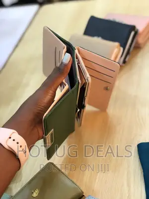 Trolley Multi Card Slot Short Zipper Ladies Wallet