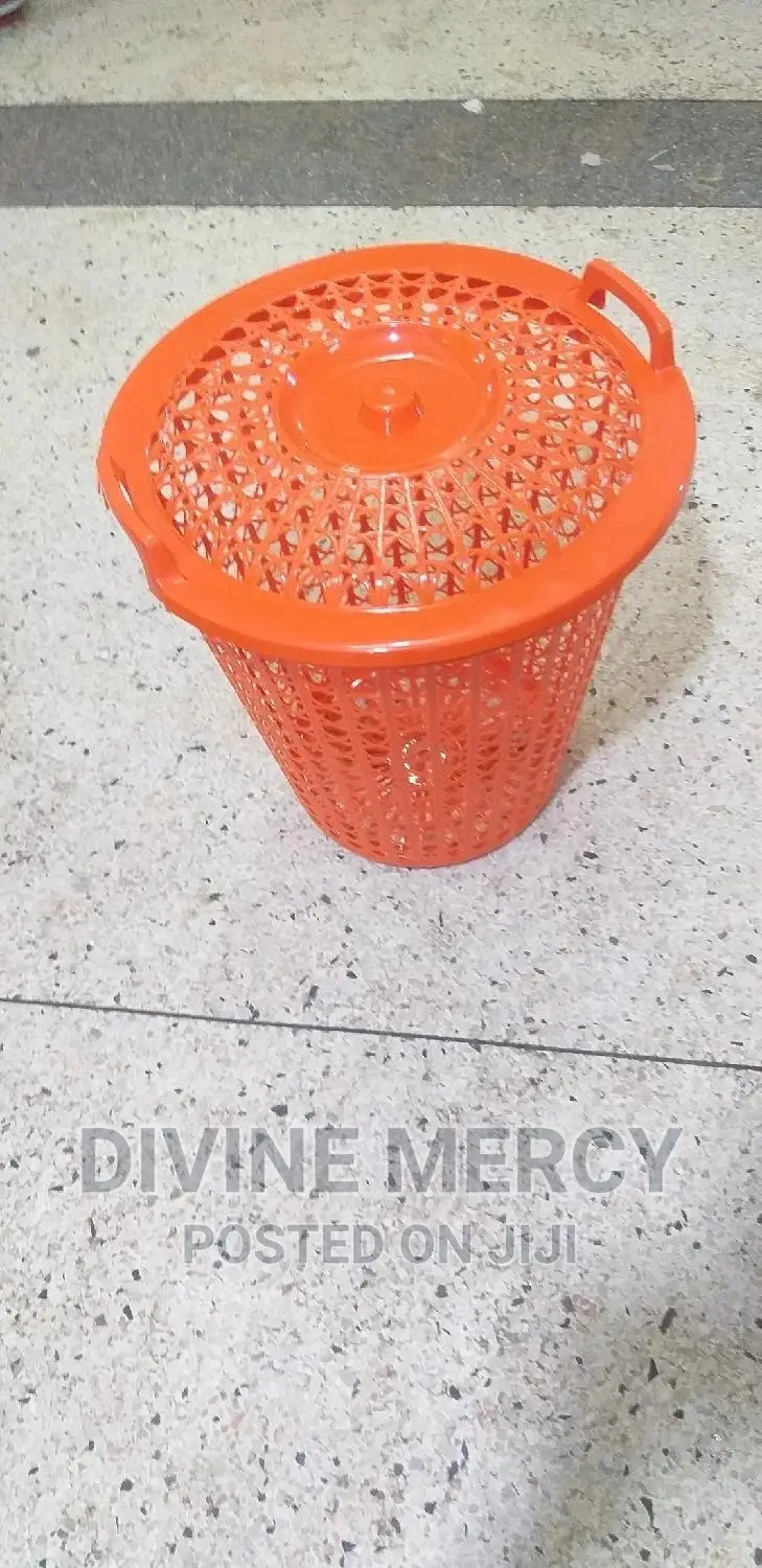 Laundry Basket With Lid