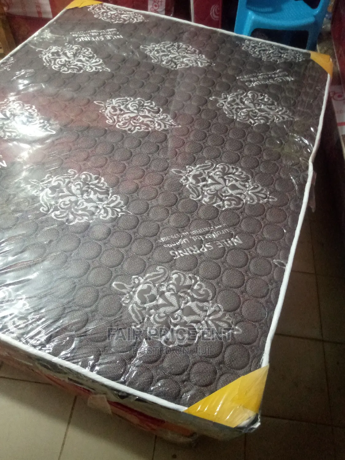 Spring Mattress 4x6x8inches.( Black)