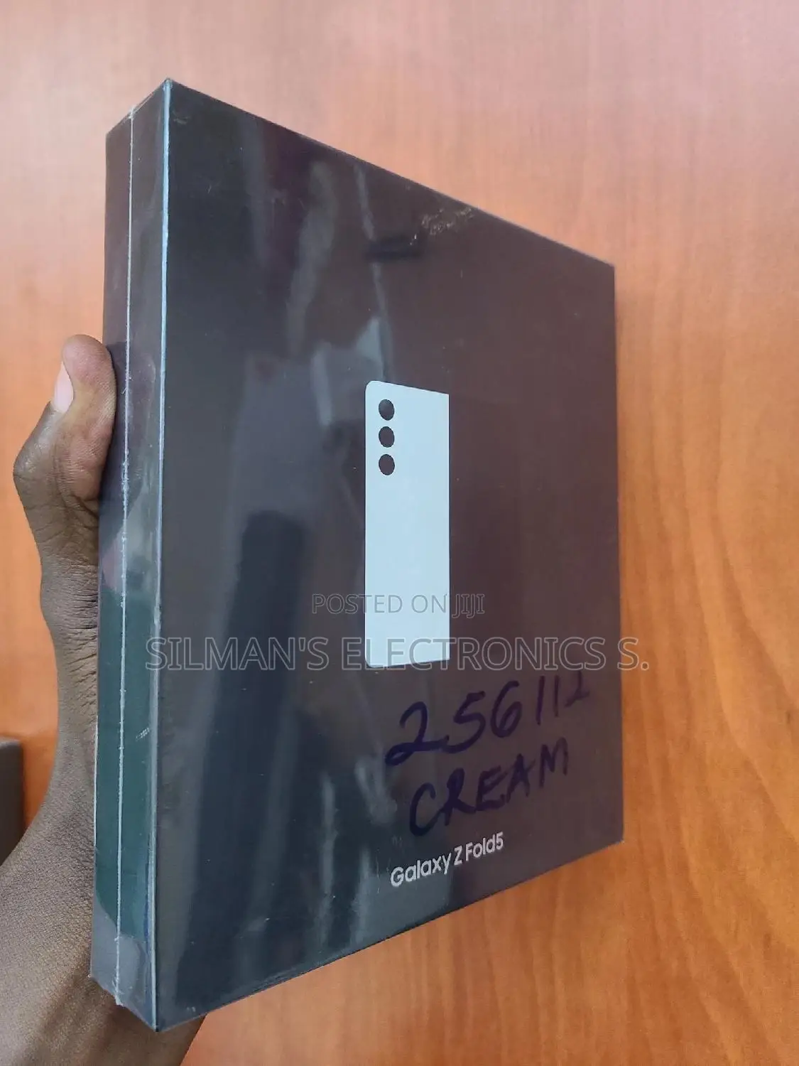 New Samsung Galaxy Z Fold 5 256 GB Gold