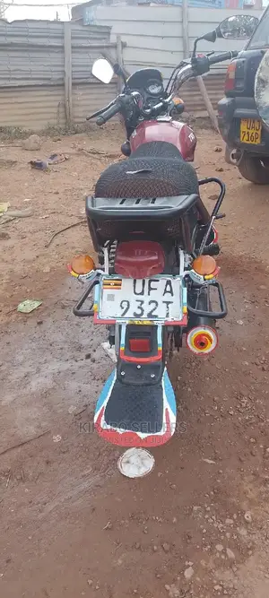 TVS Apache 160 4V 2022 Red