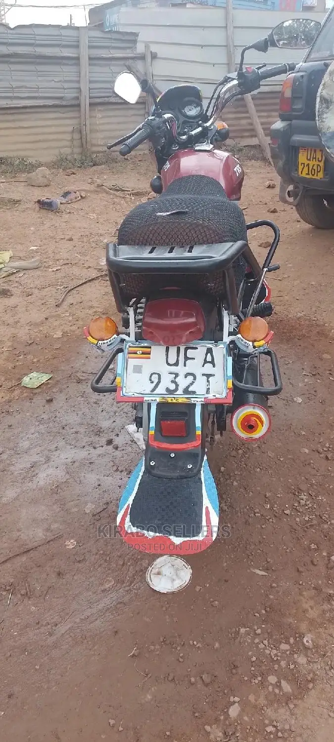 TVS Apache 160 4V 2022 Red