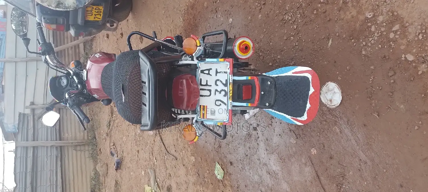 TVS Apache 160 4V 2022 Red
