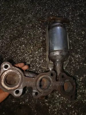 Exhaust Manifold V6 Engine, 1MZ