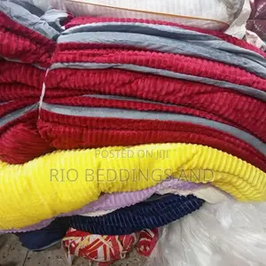 Duvet Cover With Four Pieces
