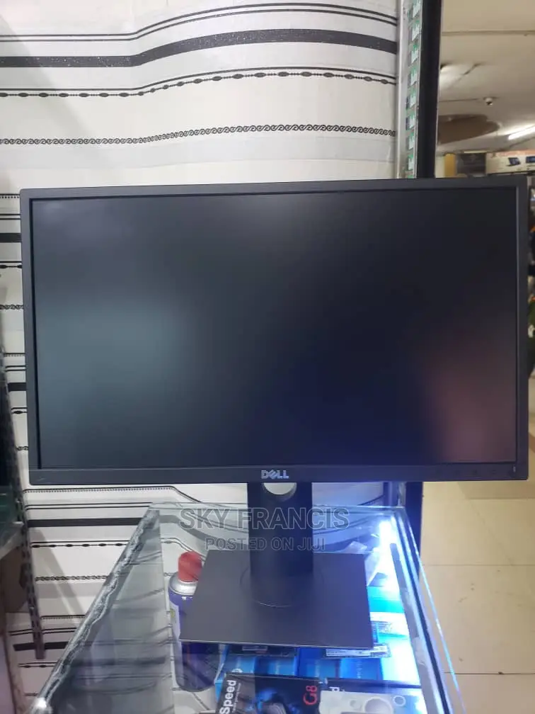 Dell Monitor Inch 22 Full HD Screen Ips