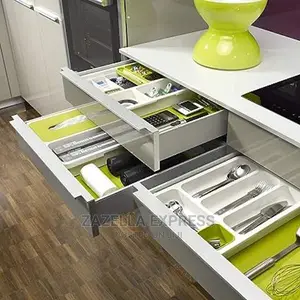 Expandable Cutlery Tray - Foldable Drawer Holder
