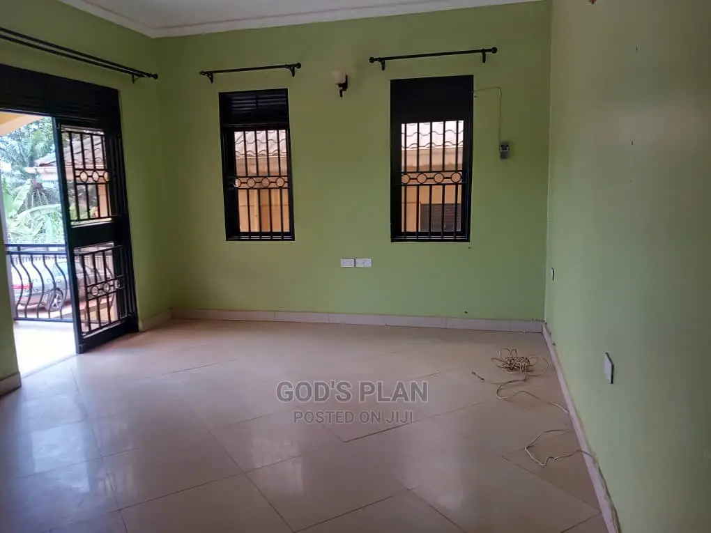 2bdrm Bungalow in Mutundwe Heights, Division A for rent