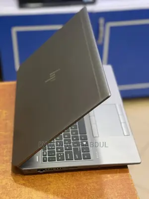 New Laptop HP ZBook 15u G5 32GB Intel Core i7 SSD 1T