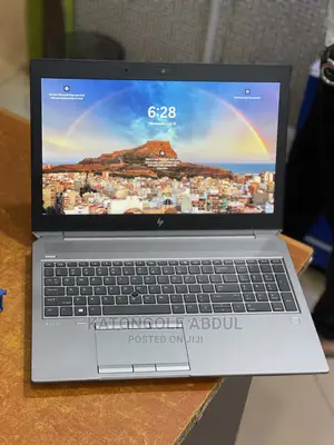 New Laptop HP ZBook 15u G5 32GB Intel Core i7 SSD 1T