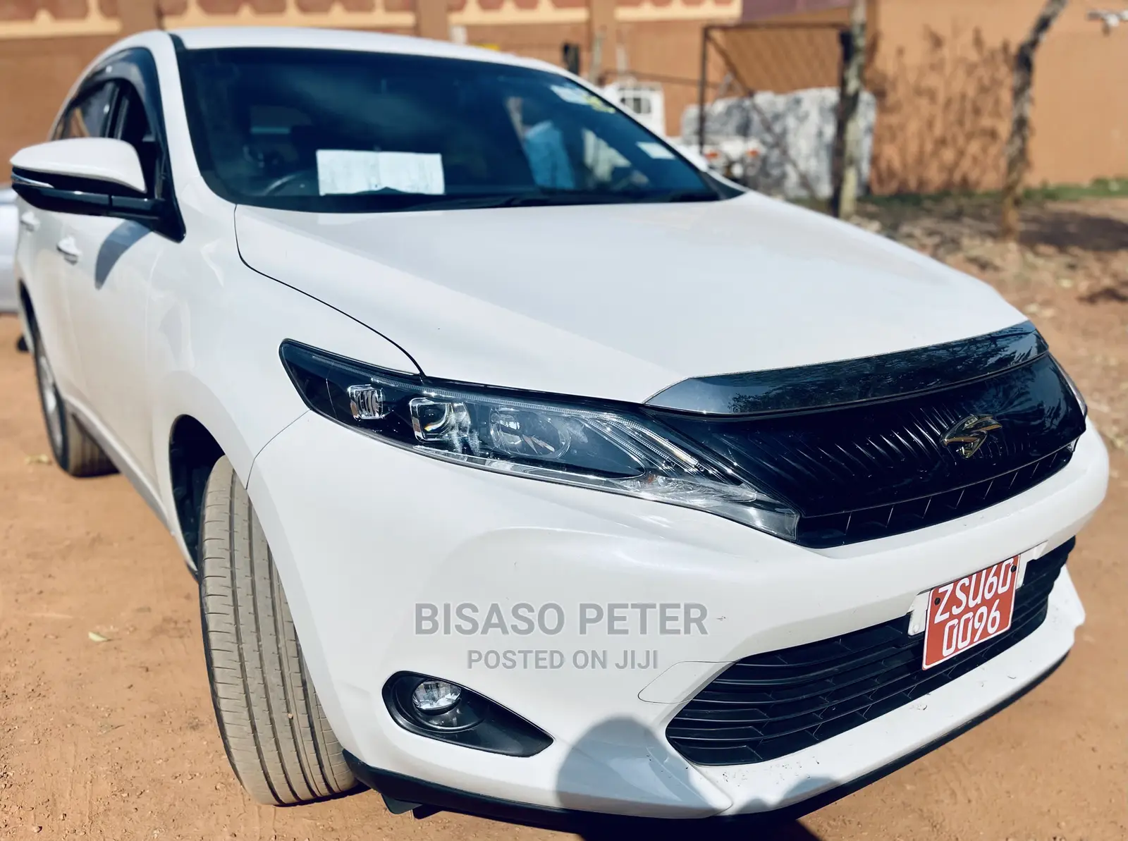 Toyota Harrier 2.0 2015 White