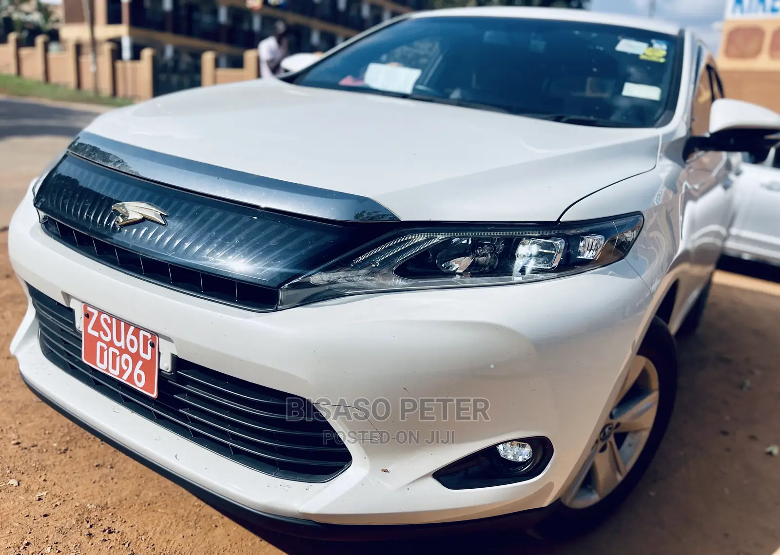 Toyota Harrier 2.0 2015 White