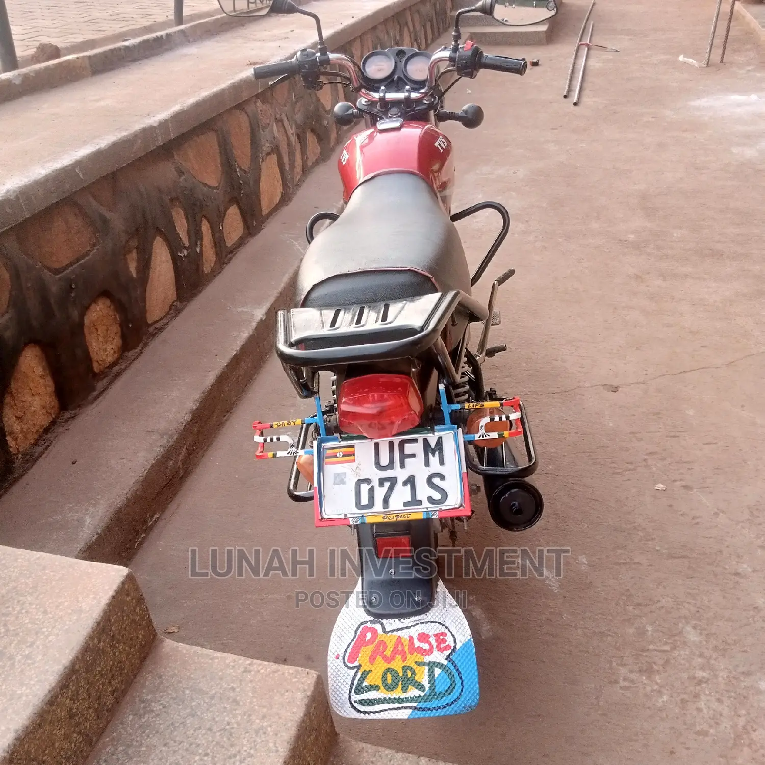 TVS HLX 125 2023 Red