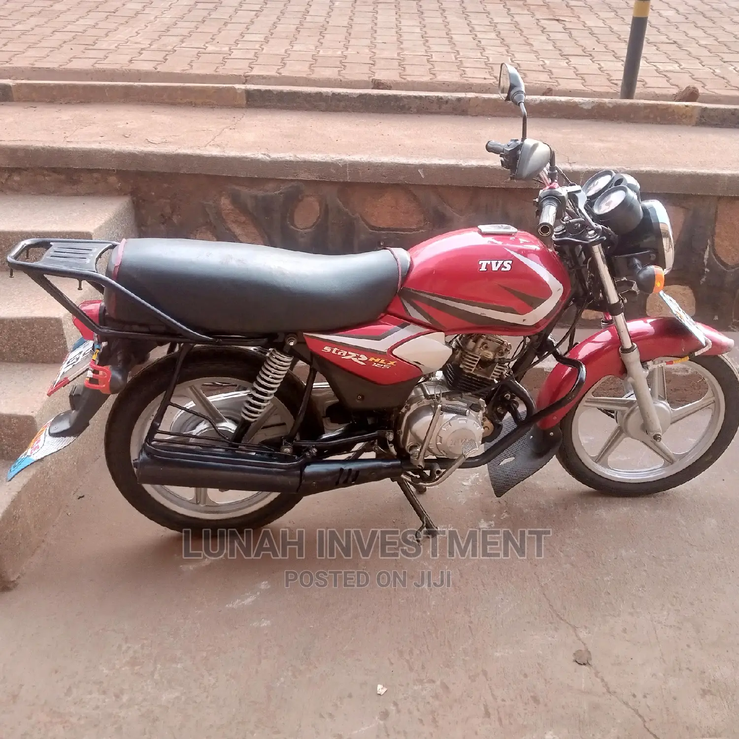 TVS HLX 125 2023 Red