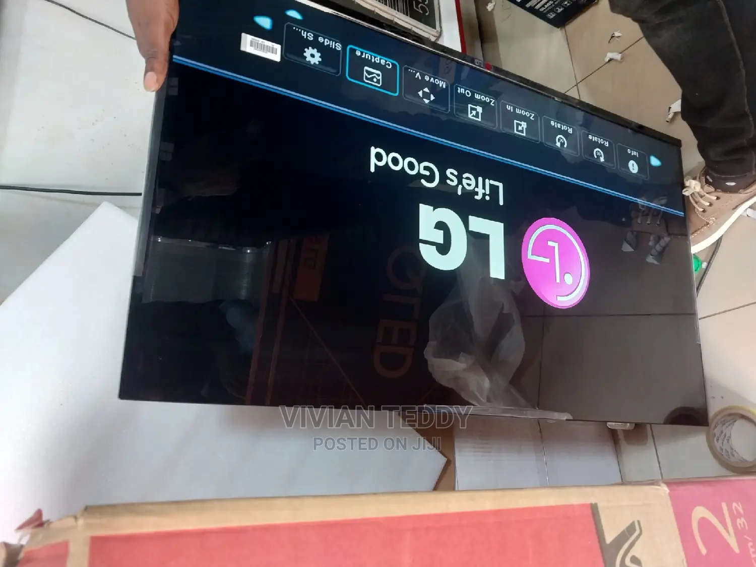 Superslim TV Flat Screen 43"