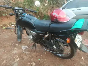 Yamaha Crux 2022 Black