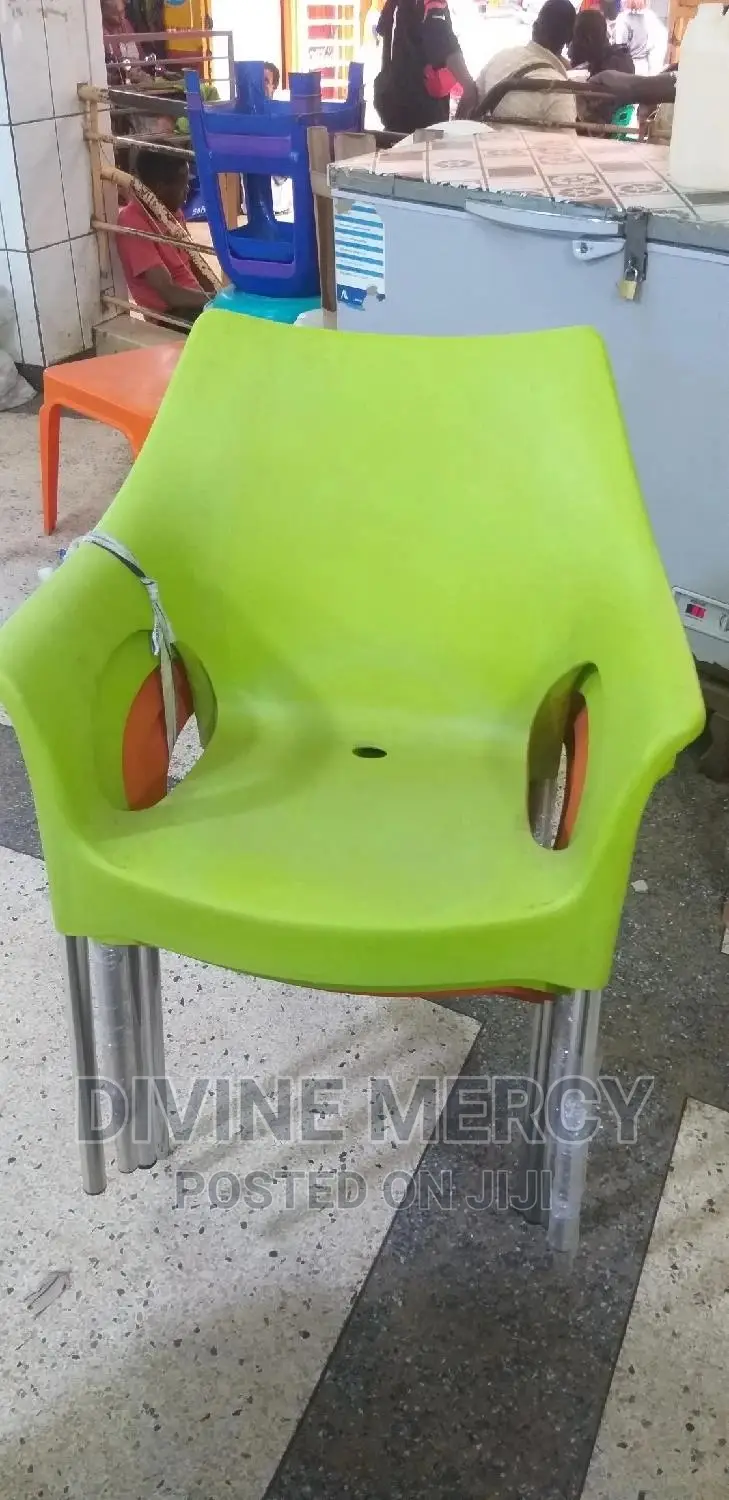 Armed Chair With Steel Legs