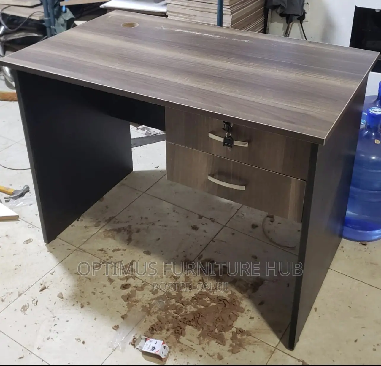 Office Desk (One Meter)