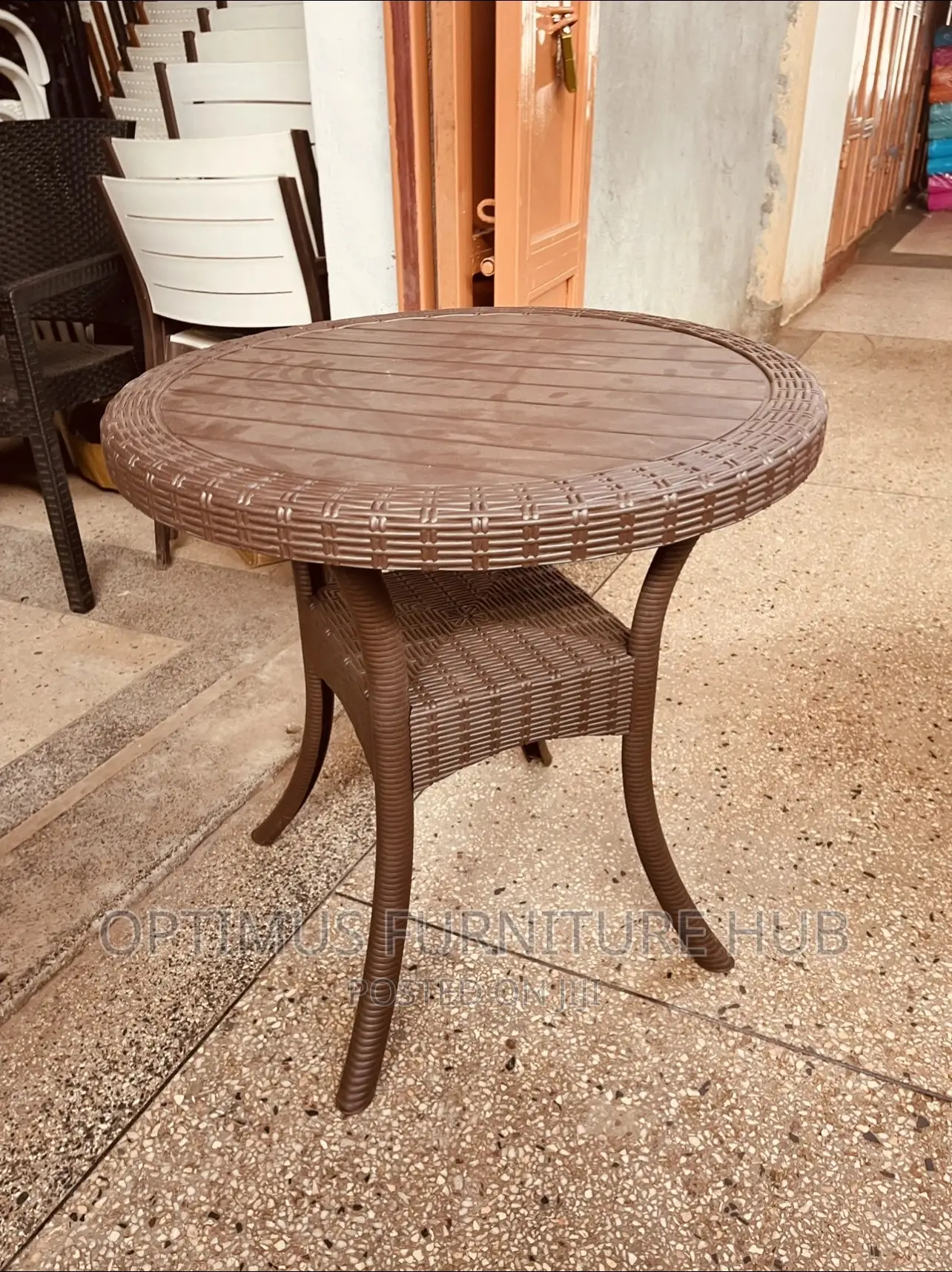 Round Table