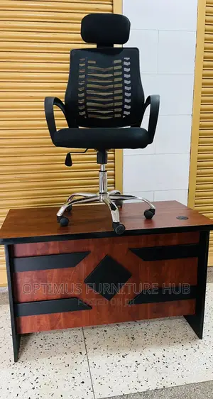 Office Desk With Chair 