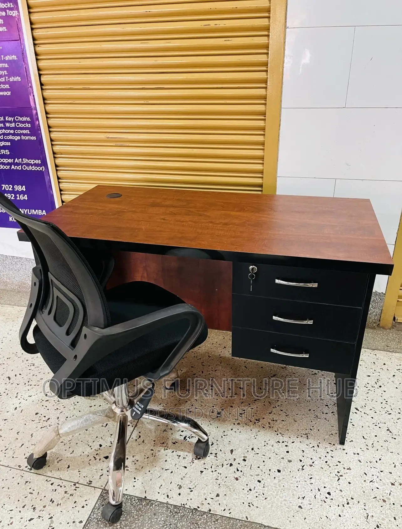 Office Desk and Chair (Double Gear)