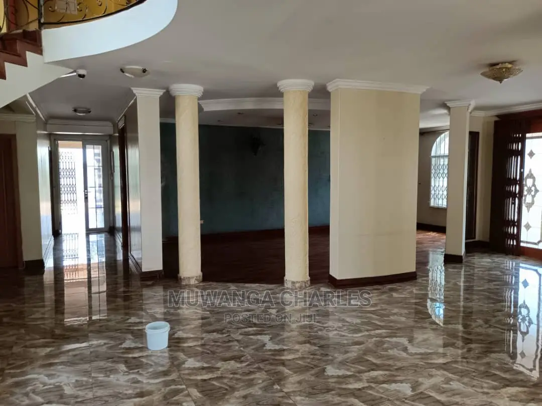 7bdrm Duplex in Fs Properties Ltd, Central Division for sale