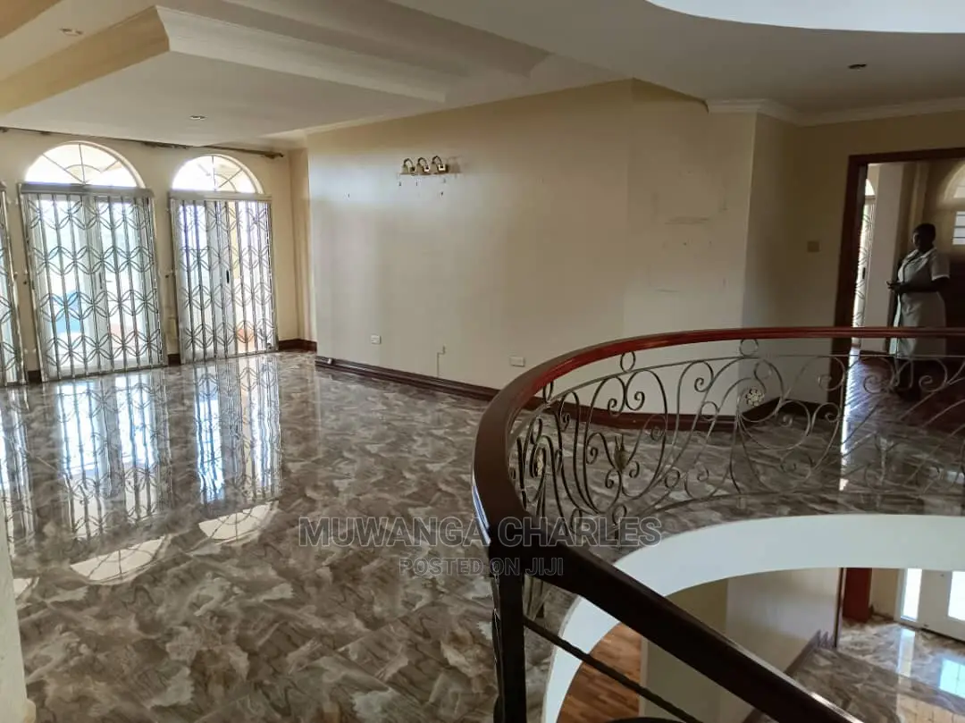 7bdrm Duplex in Fs Properties Ltd, Central Division for sale