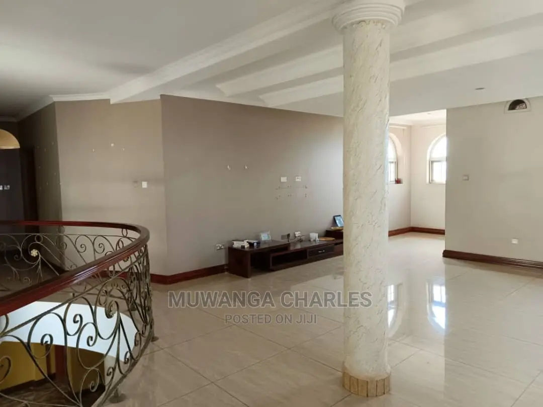 7bdrm Duplex in Fs Properties Ltd, Central Division for sale
