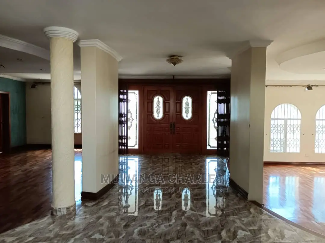 7bdrm Duplex in Fs Properties Ltd, Central Division for sale