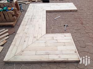 Pallet Table