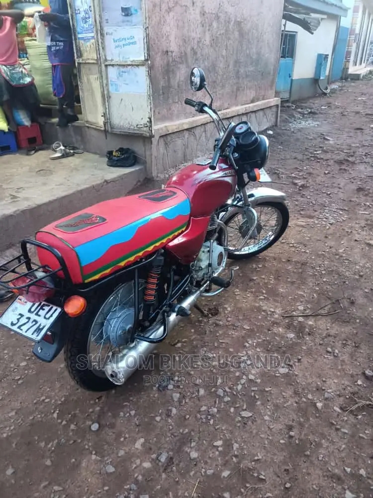 Bajaj Boxer 2021 Green