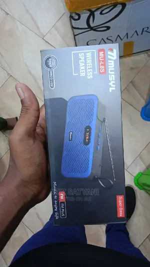Wirelesss Bluetooth Speaker Inbuilt Fm Radio And MC Option