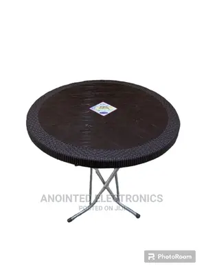 Foldable Round Tables