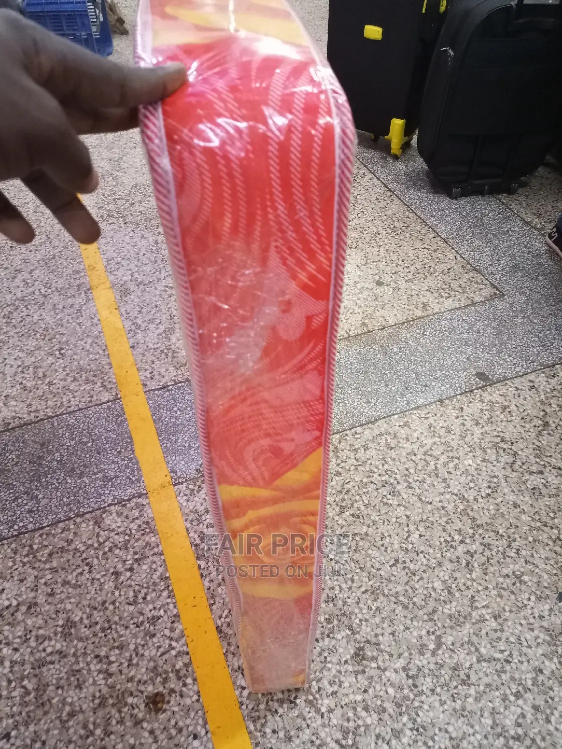 Comfoam Mattresses 4*6 By4 Iuche Sealed Cover High Quality