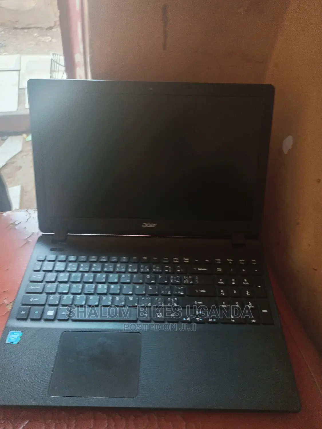Laptop Acer eMachines E627 4GB Intel Celeron HDD+SSD 500GB