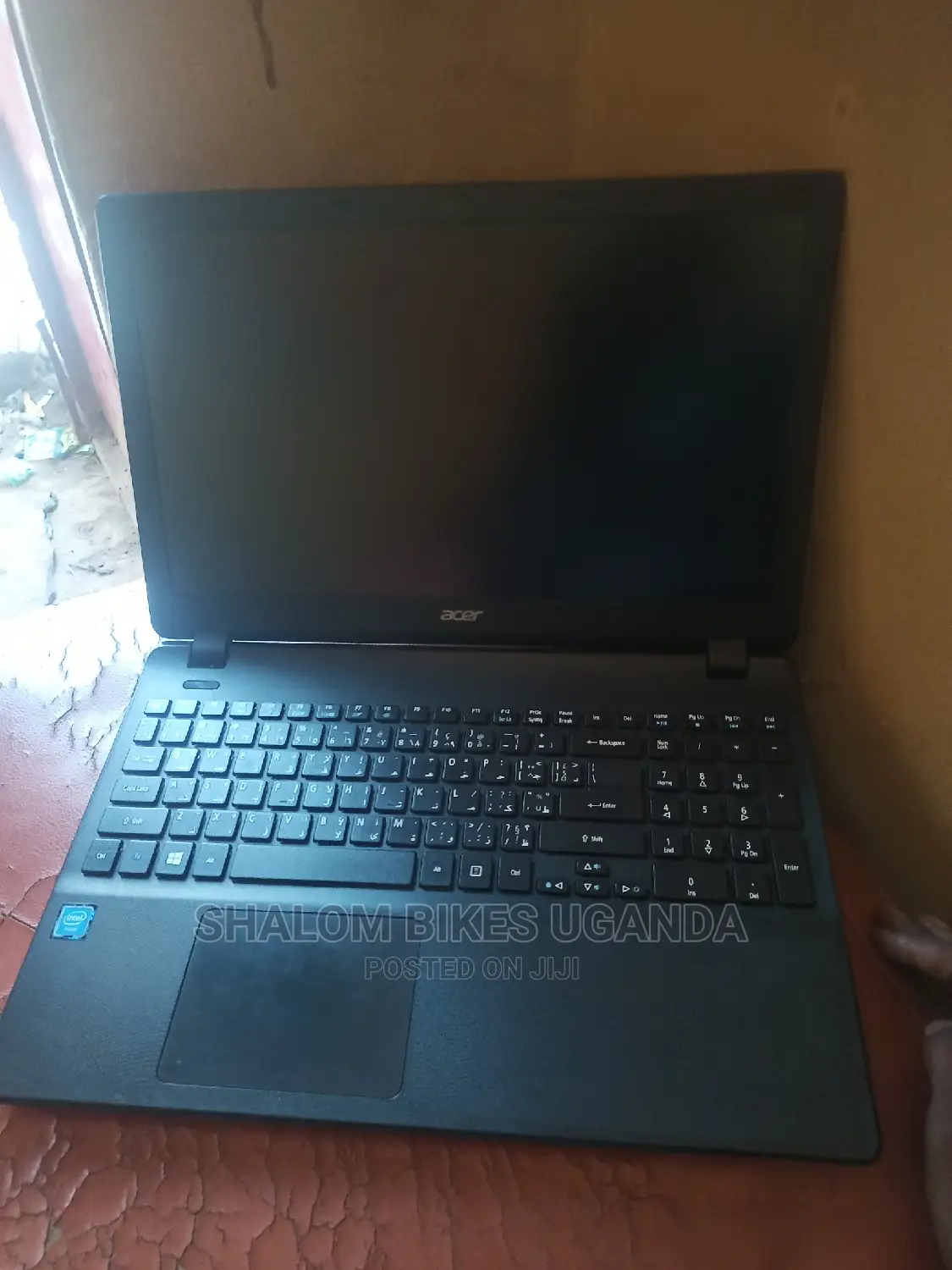 Laptop Acer eMachines E627 4GB Intel Celeron HDD+SSD 500GB